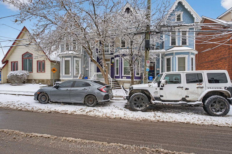 366 Alfred St, Kingston, K7K 4H7 | Image 2