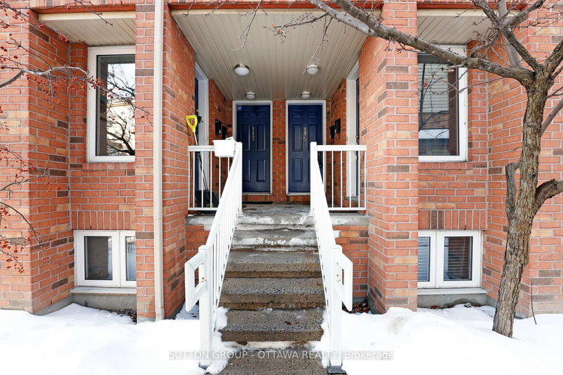 115 Tall Pines Private, Ottawa, K2H 1H1 | Image 2