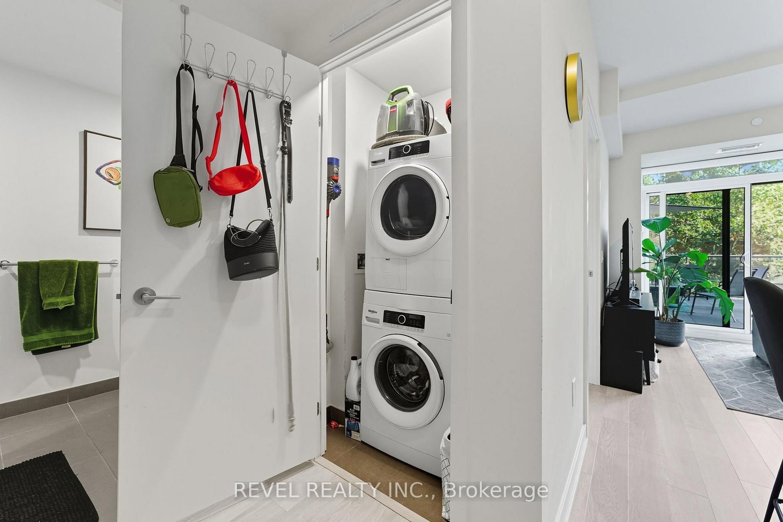 Condo for sale at 311-212 King William Street, Hamilton, Ontario, L8R 0A7 - Beasley - MLS: X12984640