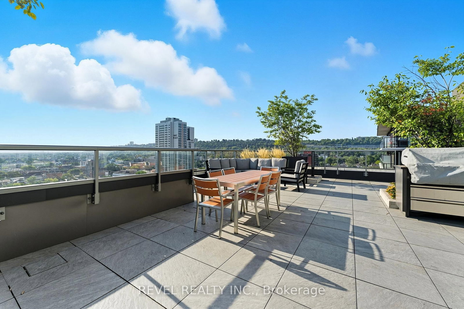 Condo for sale at 311-212 King William Street, Hamilton, Ontario, L8R 0A7 - Beasley - MLS: X12984640