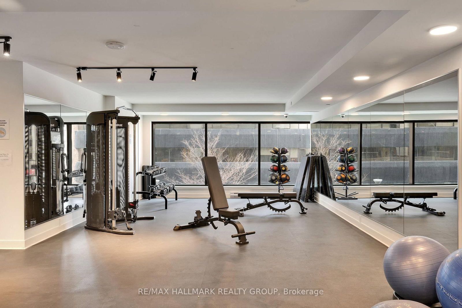 340 Queen Street, Unit 1406 - Photo 34