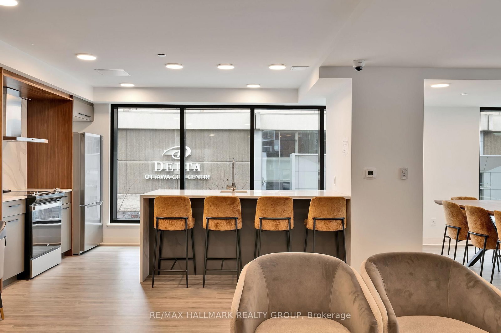 340 Queen Street, Unit 1406 - Photo 42