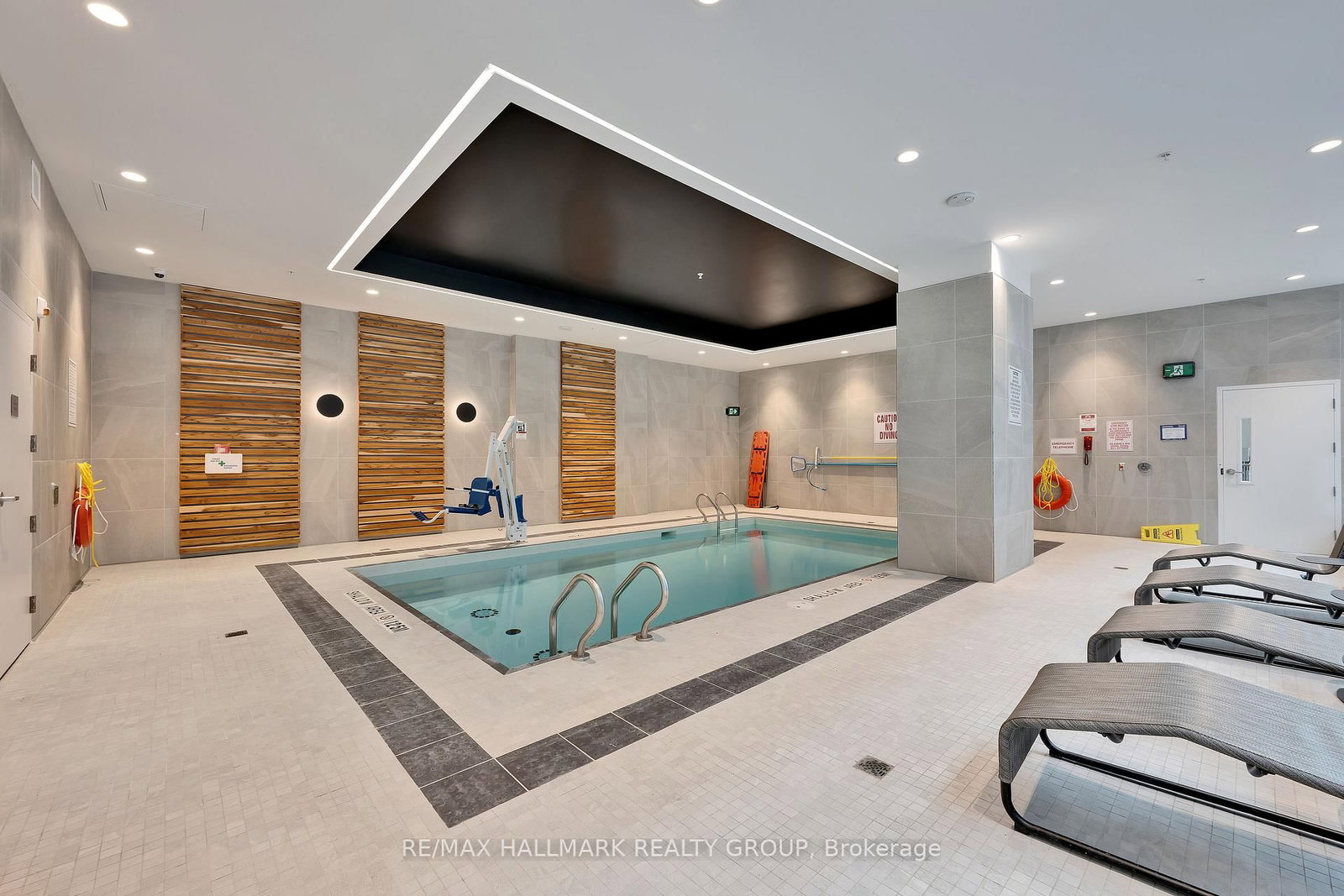 340 Queen Street, Unit 1406 - Photo 48