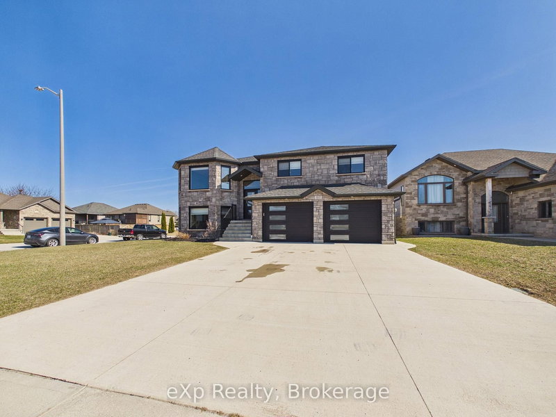 417 Buckby Lane, Saugeen Shores, N0H 2C1 | Image 2