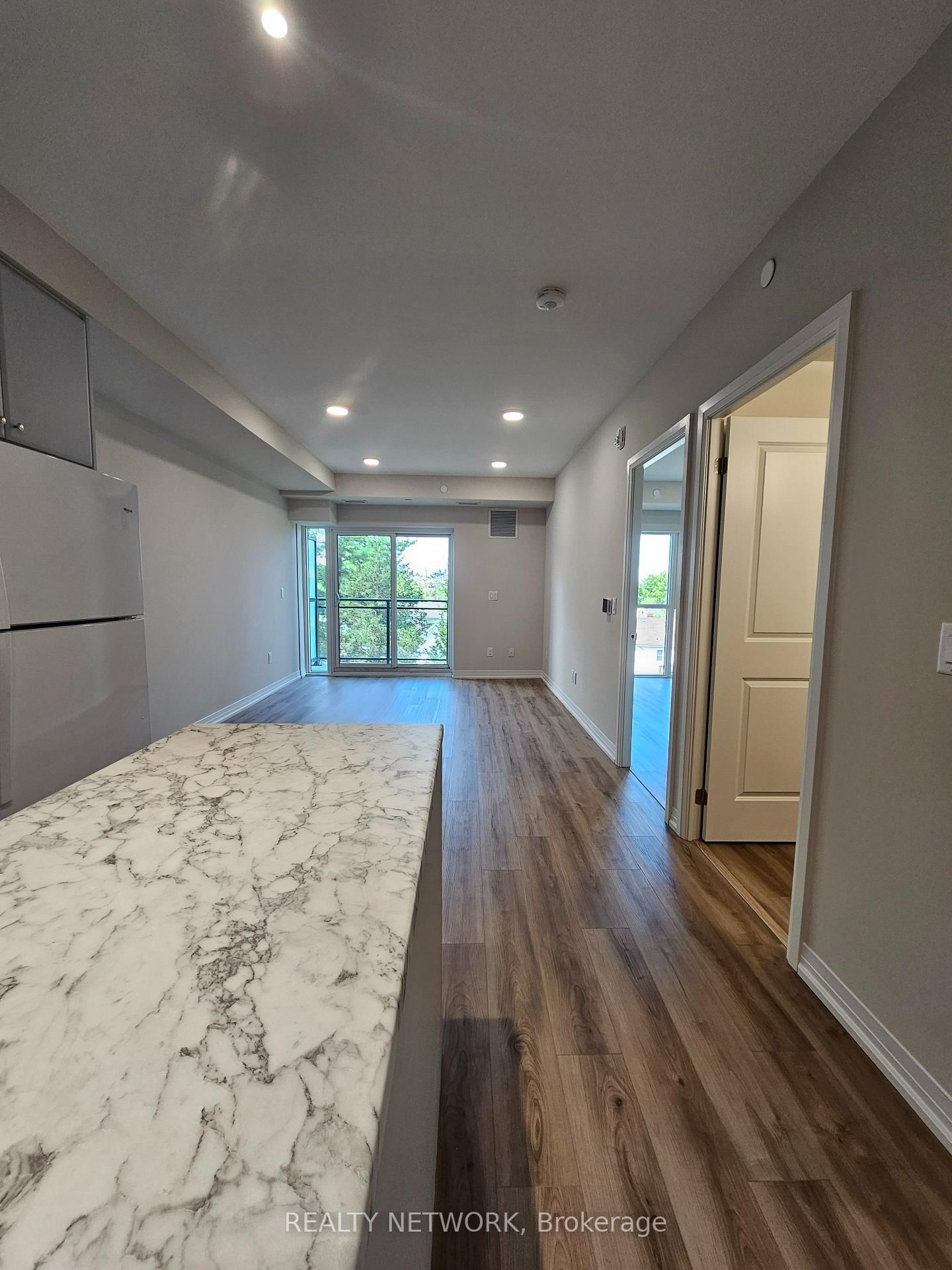 50 Herrick Avenue, Unit 339 - Photo 4