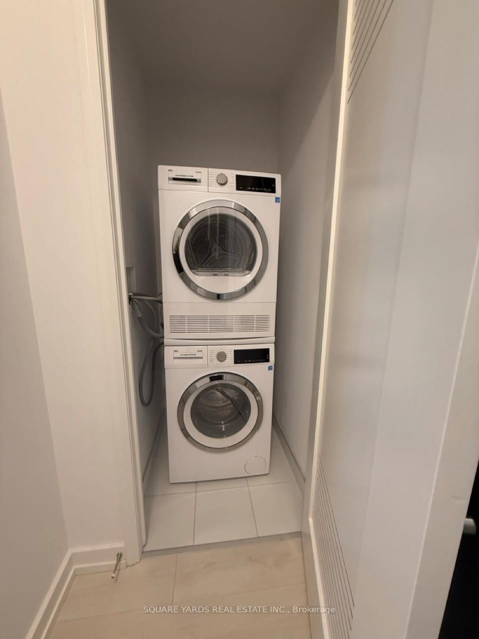 75 James Street S, Unit 603 - Photo 12