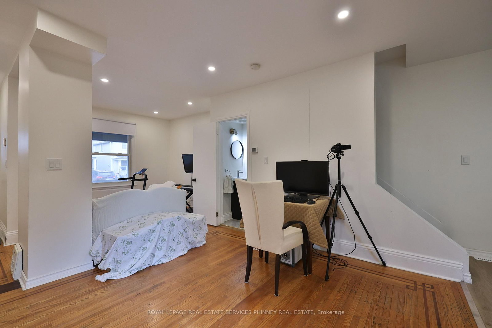 Detached House for sale at 88 Chestnut Avenue, Hamilton, Ontario, L8L 6K9 - Gibson - MLS: X12984912