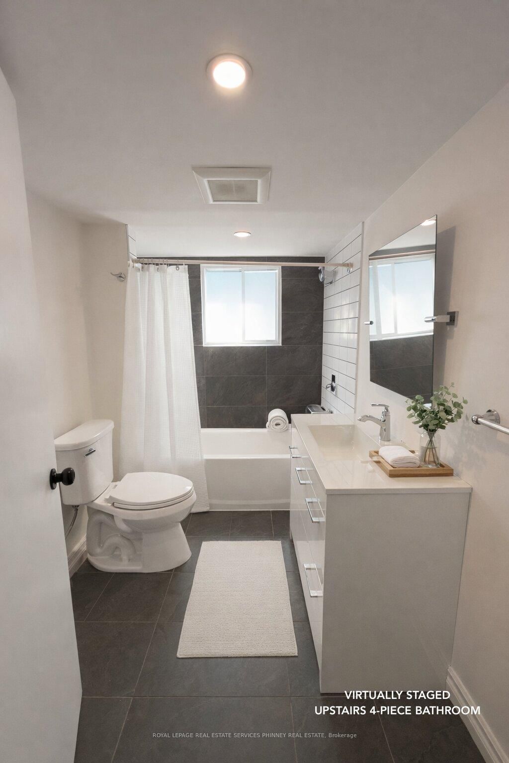 Detached House for sale at 88 Chestnut Avenue, Hamilton, Ontario, L8L 6K9 - Gibson - MLS: X12984912