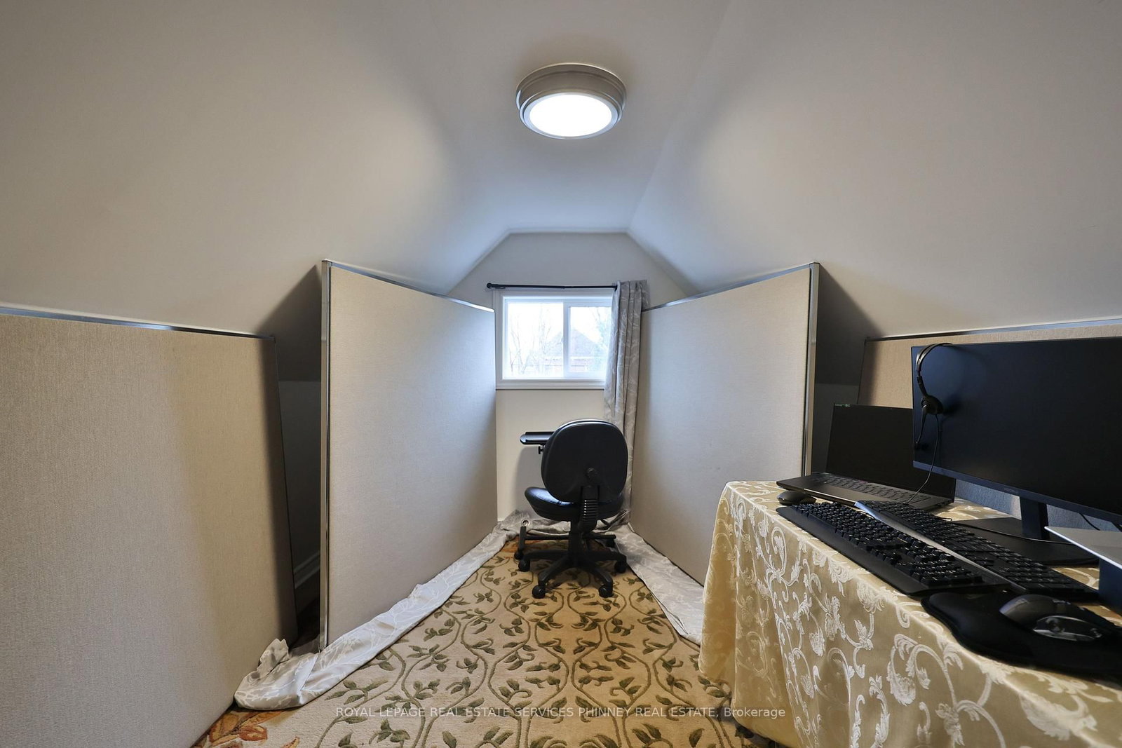 Detached House for sale at 88 Chestnut Avenue, Hamilton, Ontario, L8L 6K9 - Gibson - MLS: X12984912