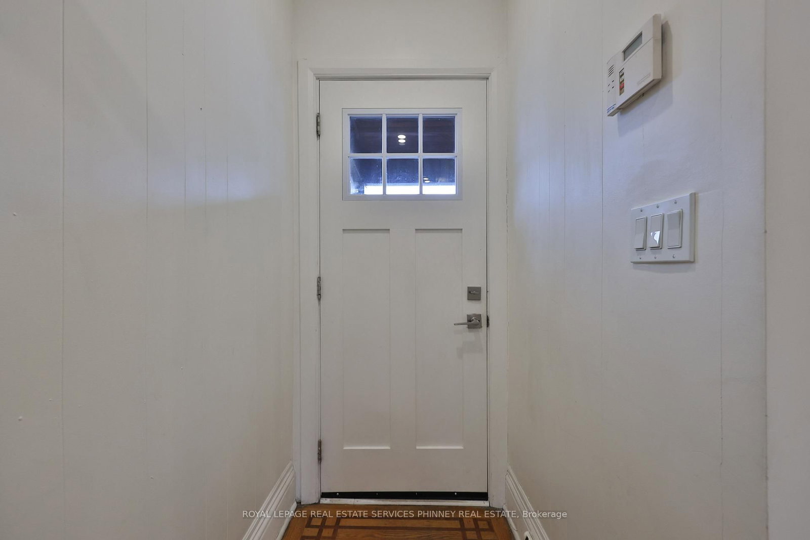 Detached House for sale at 88 Chestnut Avenue, Hamilton, Ontario, L8L 6K9 - Gibson - MLS: X12984912