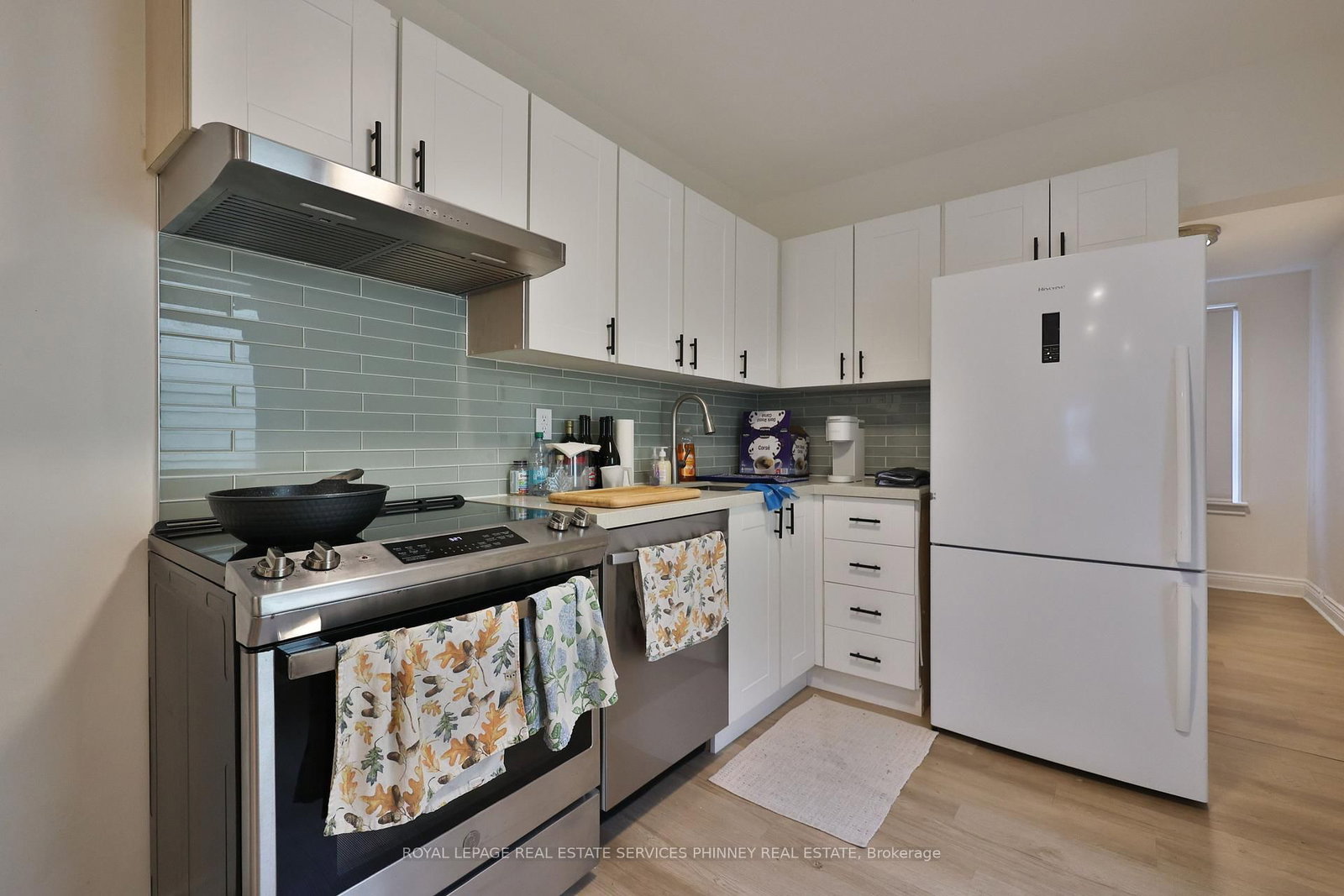 Detached House for sale at 88 Chestnut Avenue, Hamilton, Ontario, L8L 6K9 - Gibson - MLS: X12984912