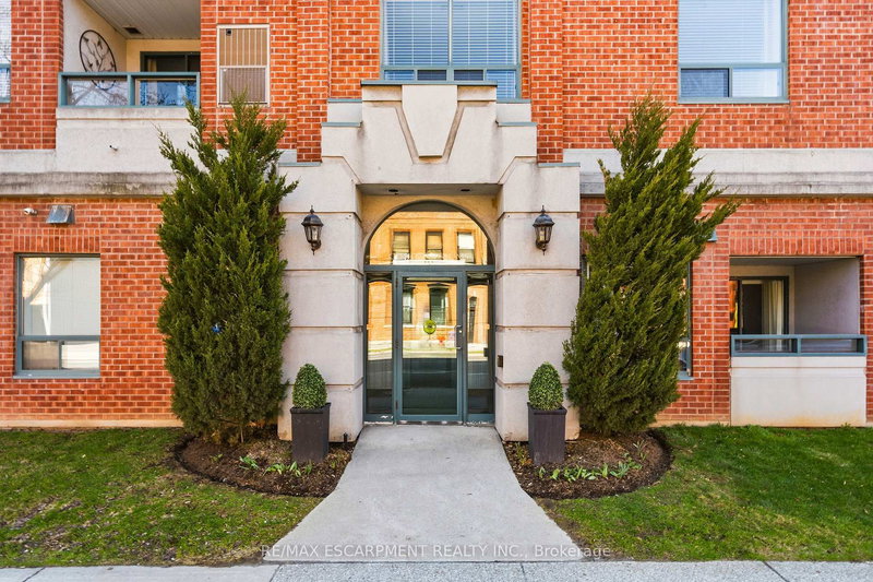 203 - 8 Main St, Hamilton, L9H 1B8 | Image 3