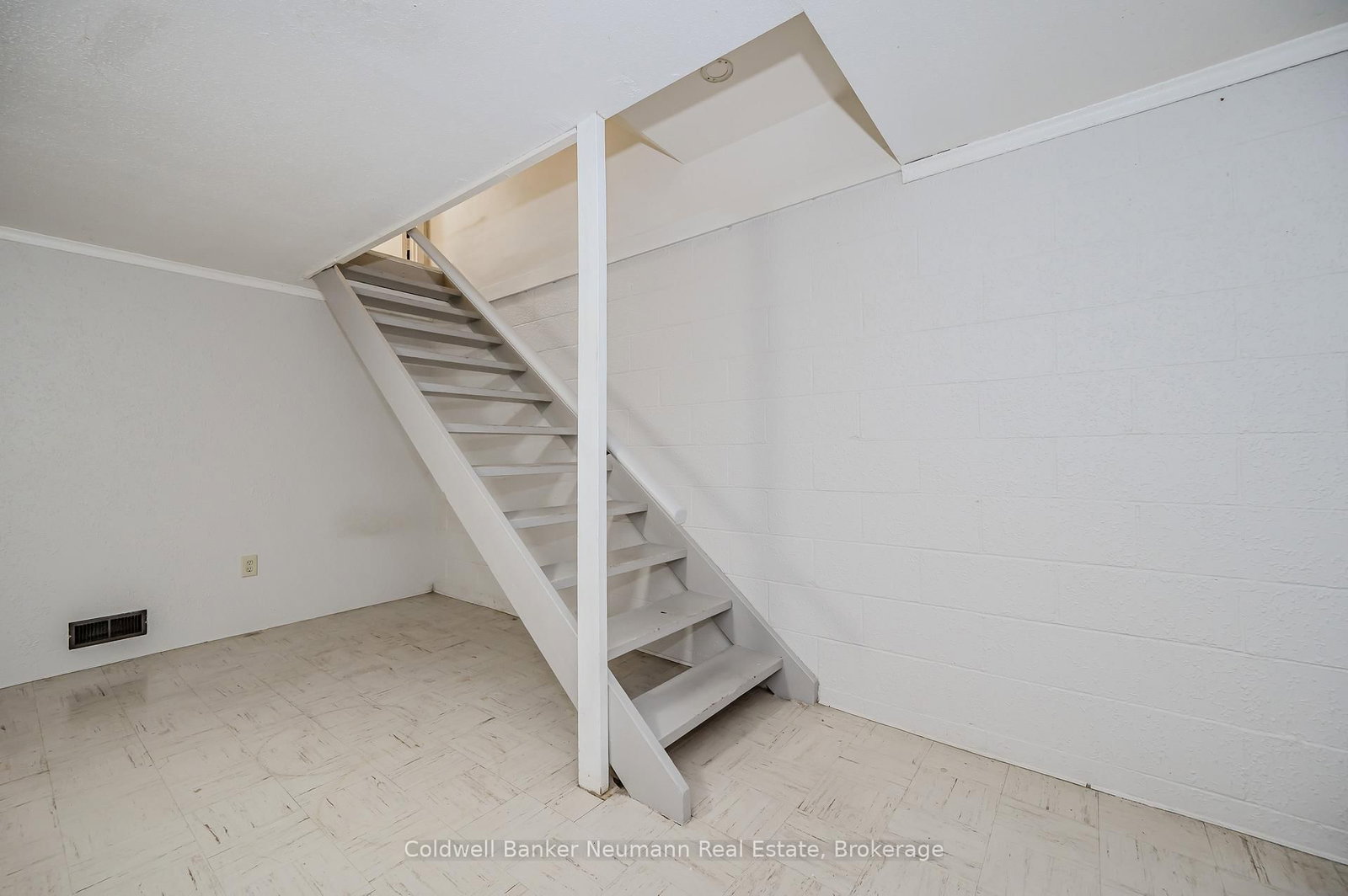 144 PRINCETON Drive - Photo 18