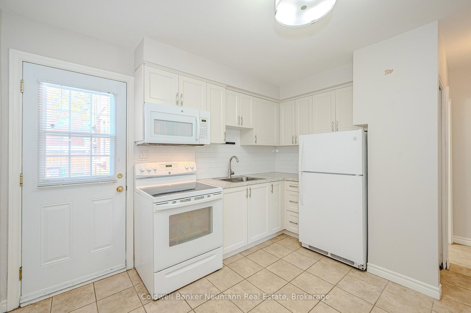 144 PRINCETON Drive - Photo 7