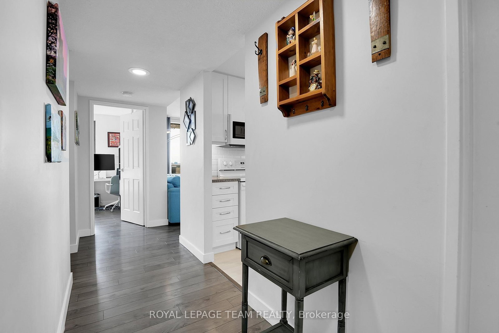 470 Laurier Avenue W, Unit 1407 - Photo 10