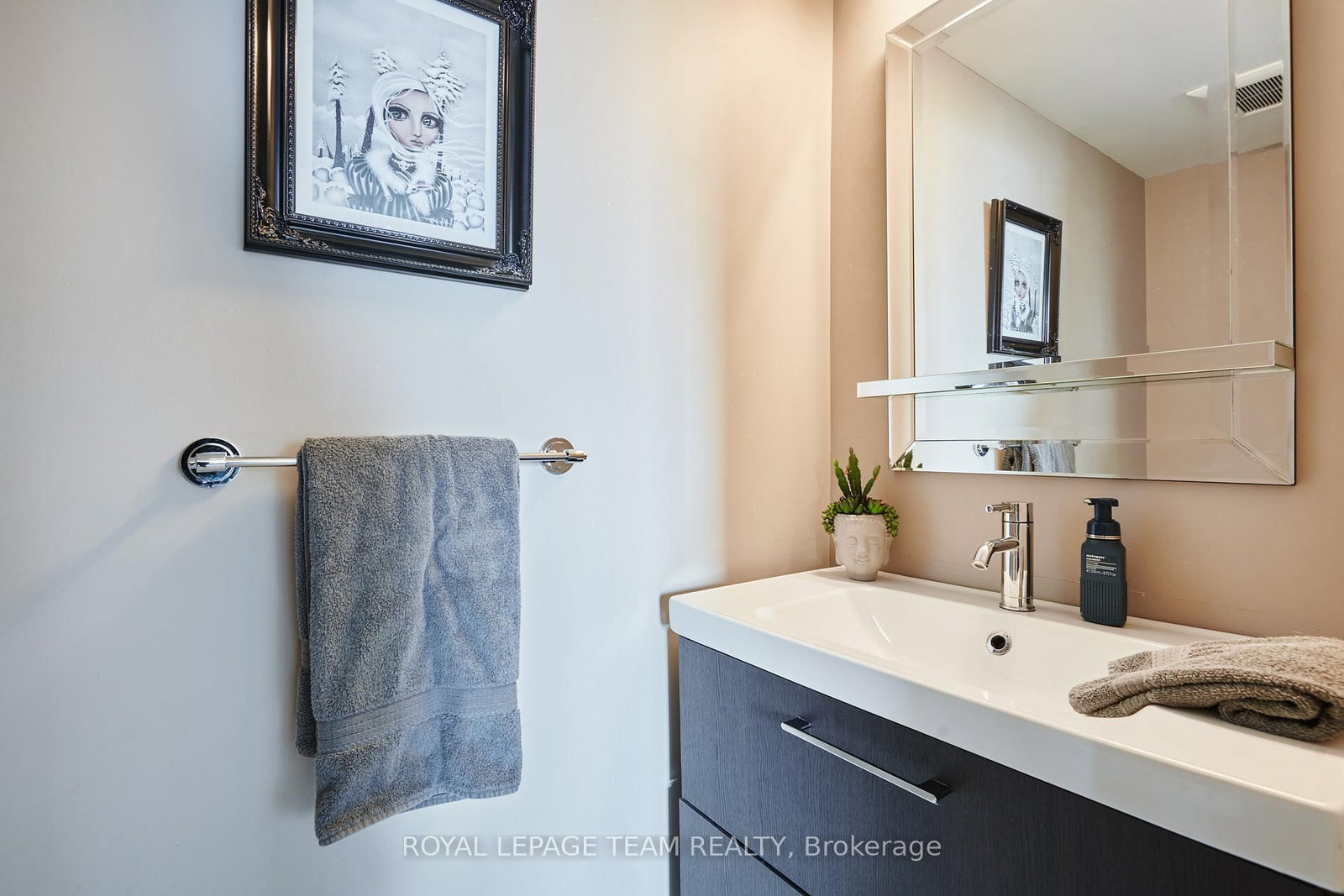 470 Laurier Avenue W, Unit 1407 - Photo 26