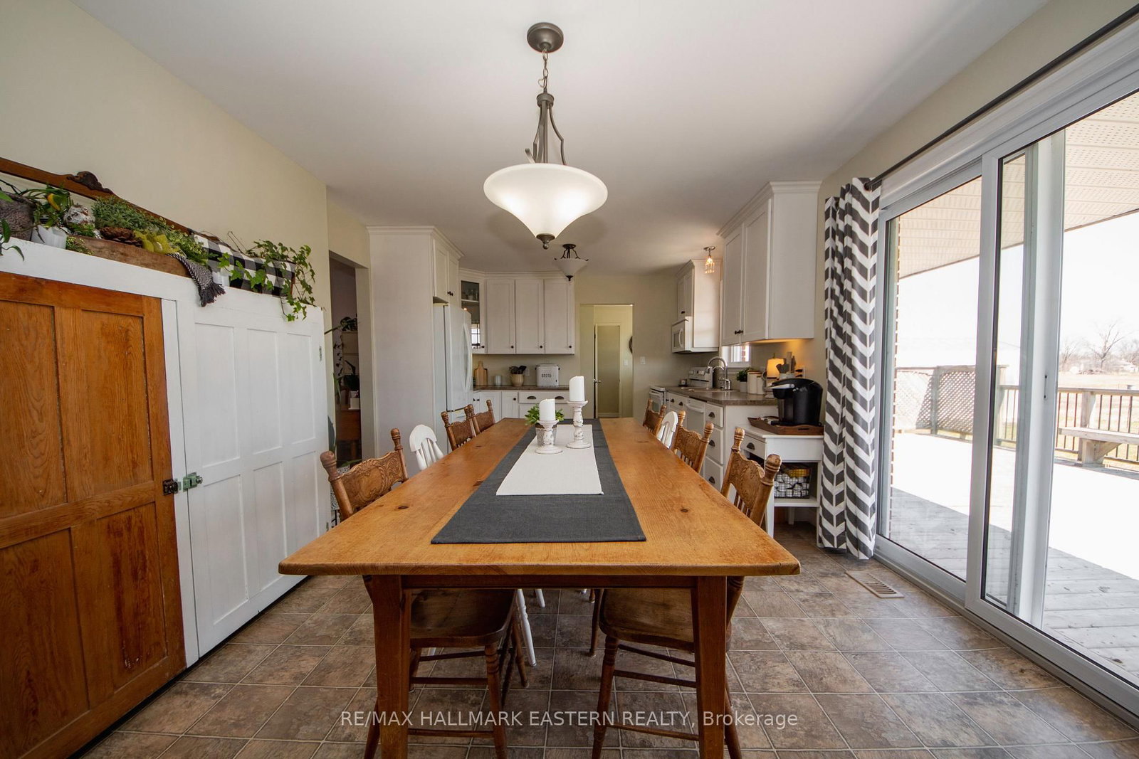 Detached House for sale at 523 Mcmaster Road, Quinte West, Ontario, K8V 0N5 - Murray Ward - MLS: X12985004