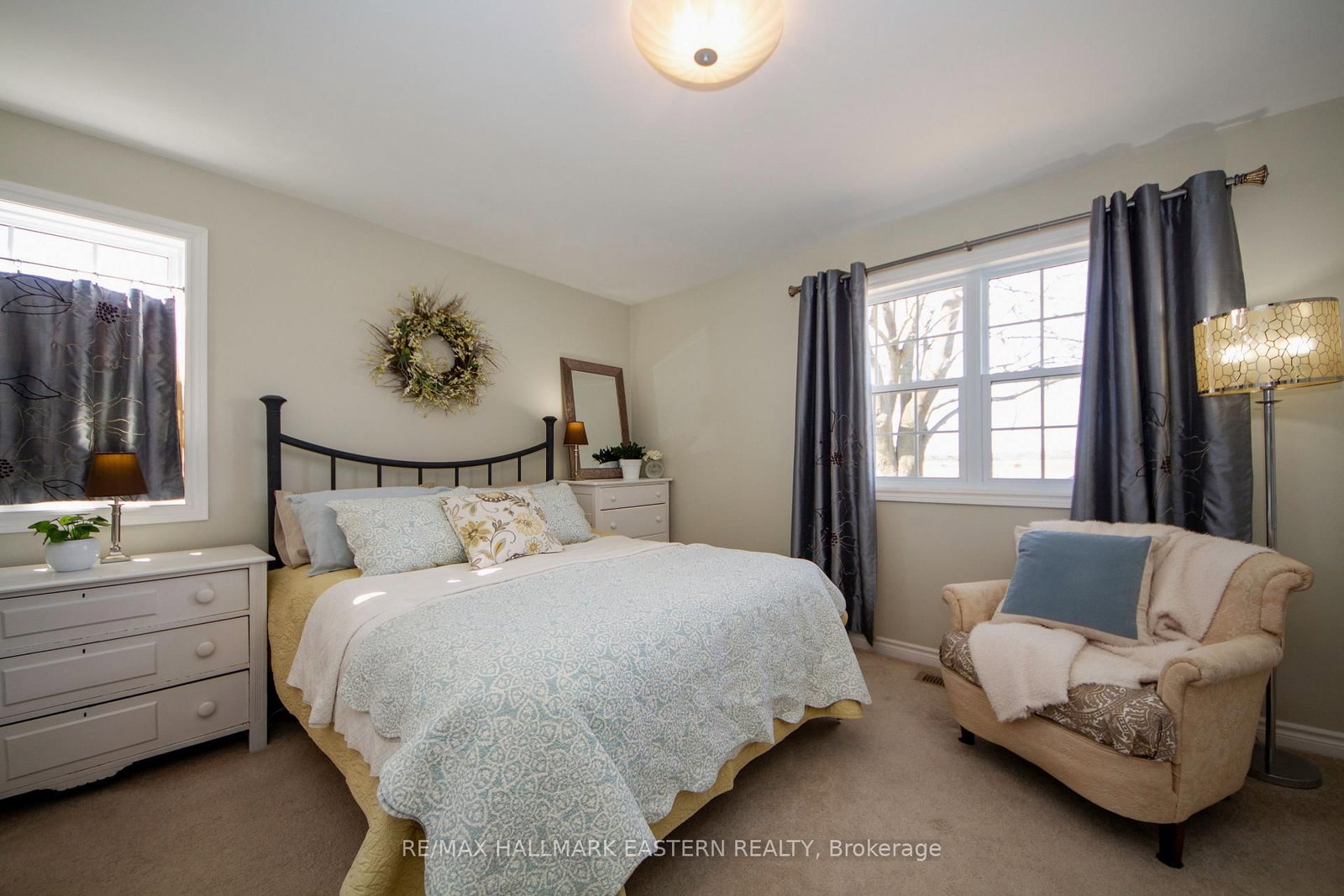 Detached House for sale at 523 Mcmaster Road, Quinte West, Ontario, K8V 0N5 - Murray Ward - MLS: X12985004