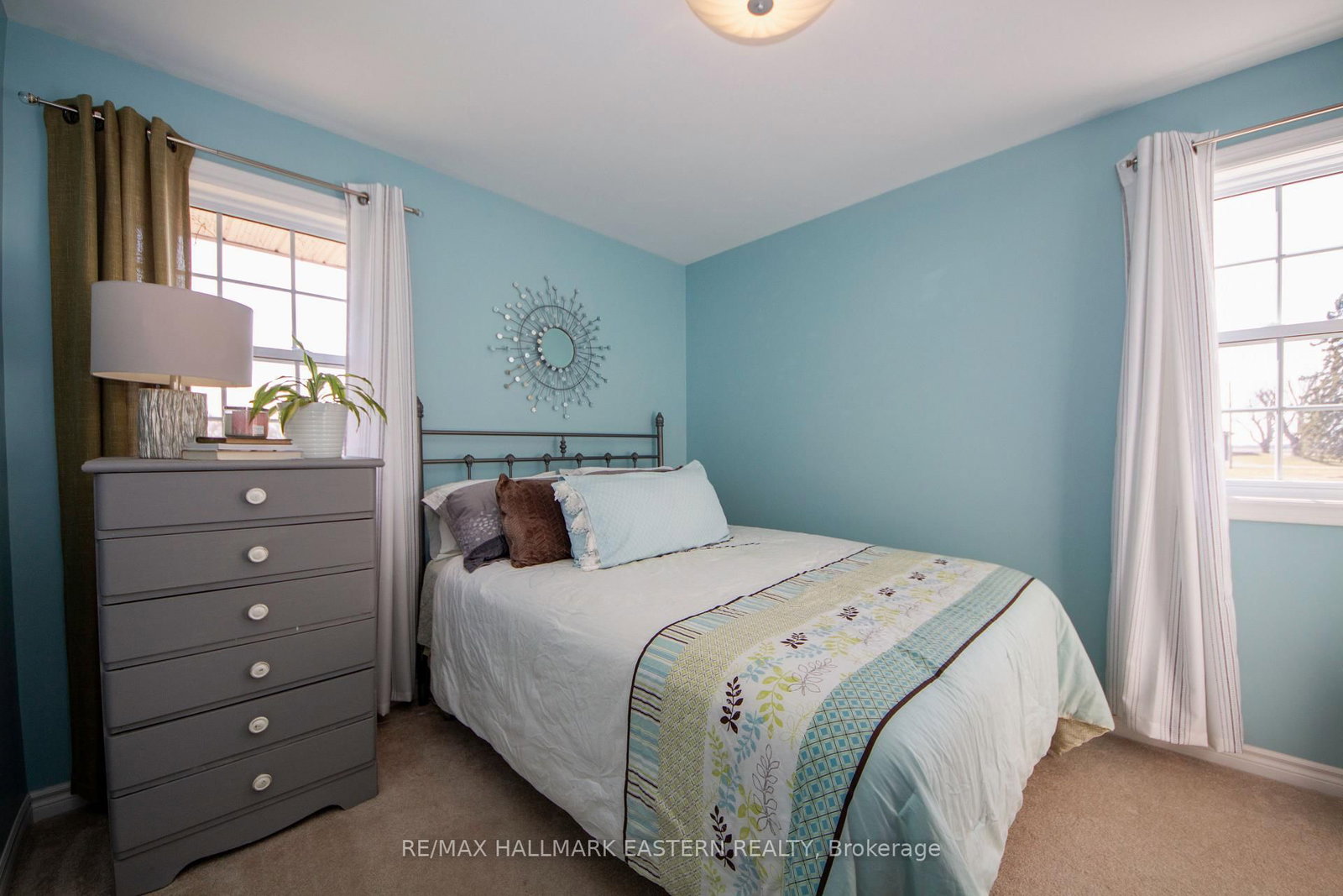 Detached House for sale at 523 Mcmaster Road, Quinte West, Ontario, K8V 0N5 - Murray Ward - MLS: X12985004