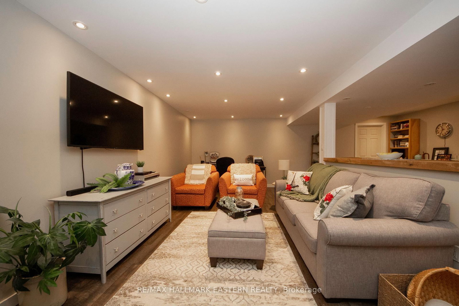 Detached House for sale at 523 Mcmaster Road, Quinte West, Ontario, K8V 0N5 - Murray Ward - MLS: X12985004