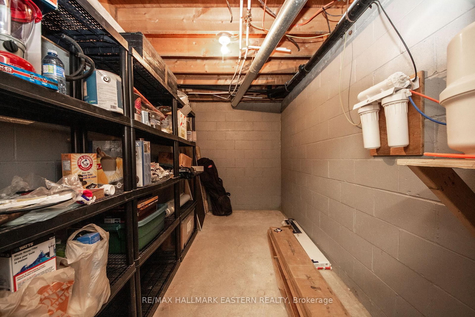 Detached House for sale at 523 Mcmaster Road, Quinte West, Ontario, K8V 0N5 - Murray Ward - MLS: X12985004