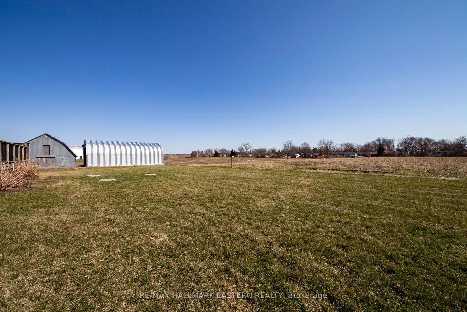 Detached House for sale at 523 Mcmaster Road, Quinte West, Ontario, K8V 0N5 - Murray Ward - MLS: X12985004