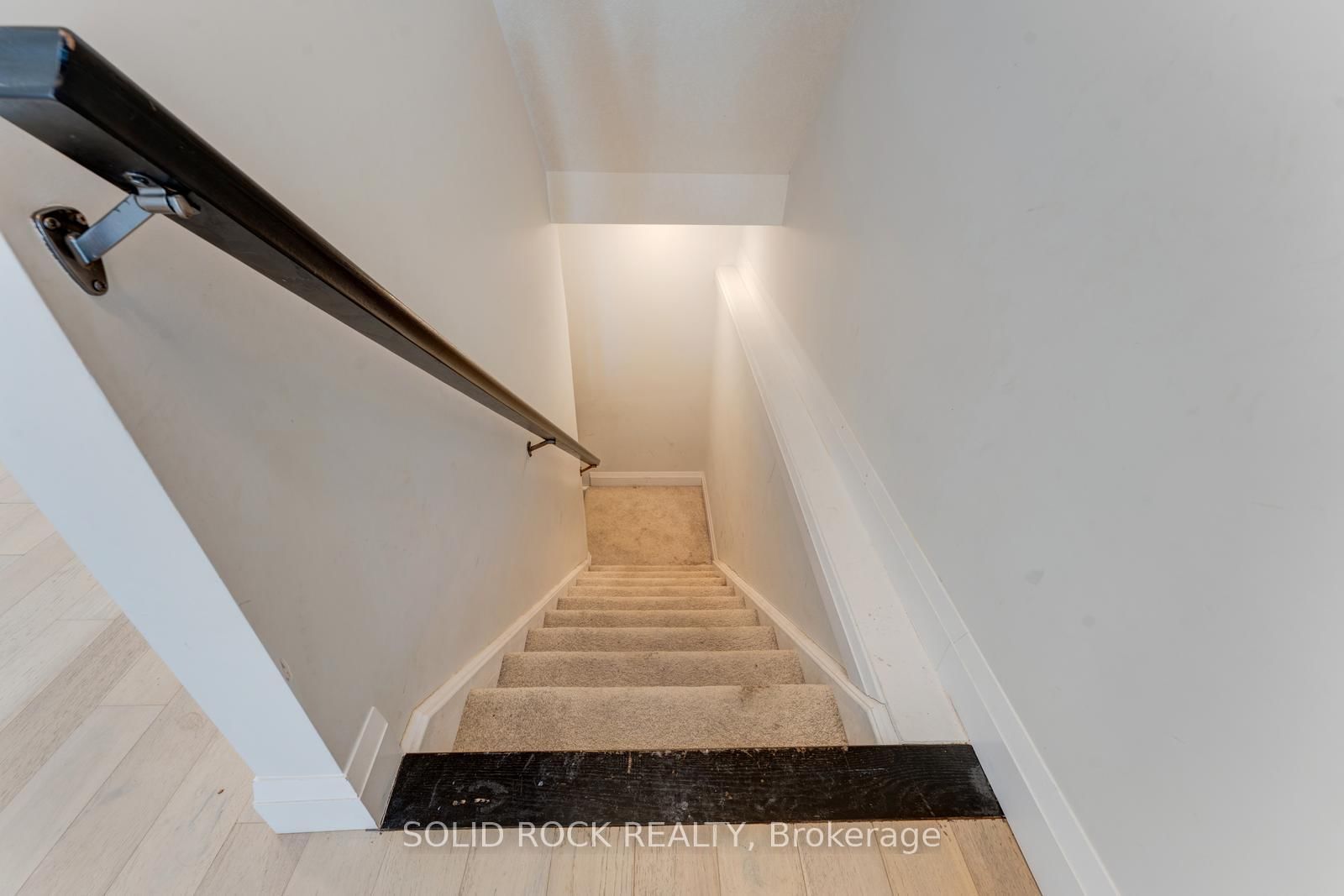 629 Doonwoods Crescent - Photo 38