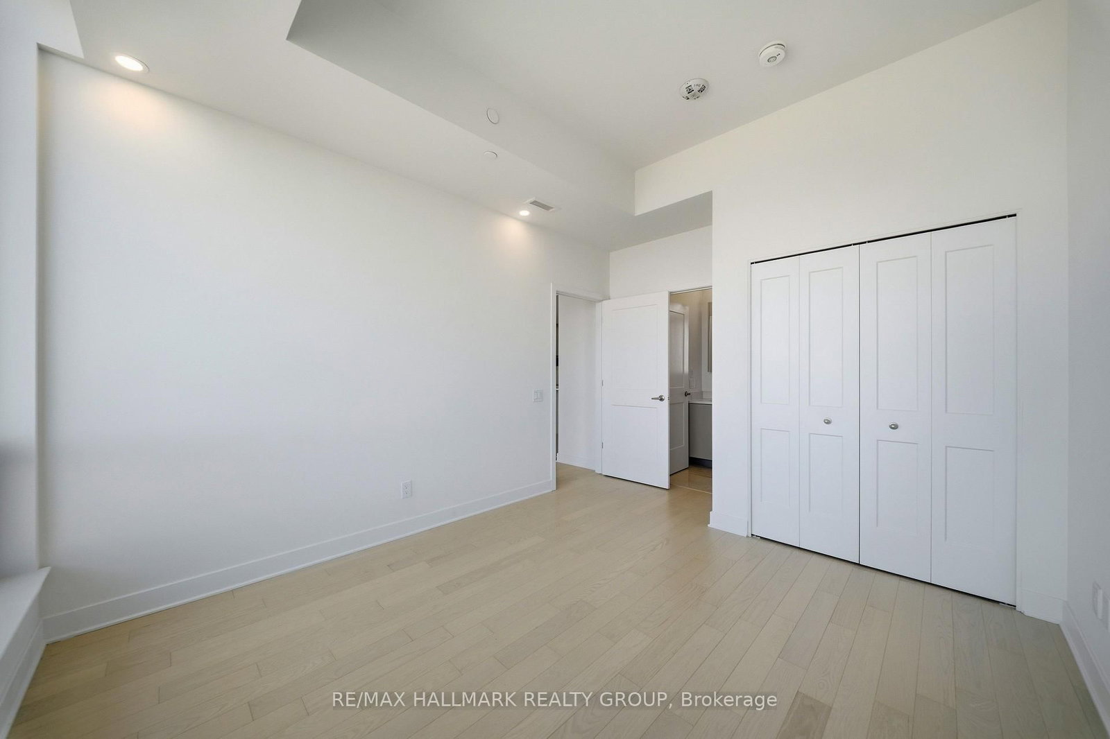 180 George Street, Unit 2604 - Photo 17