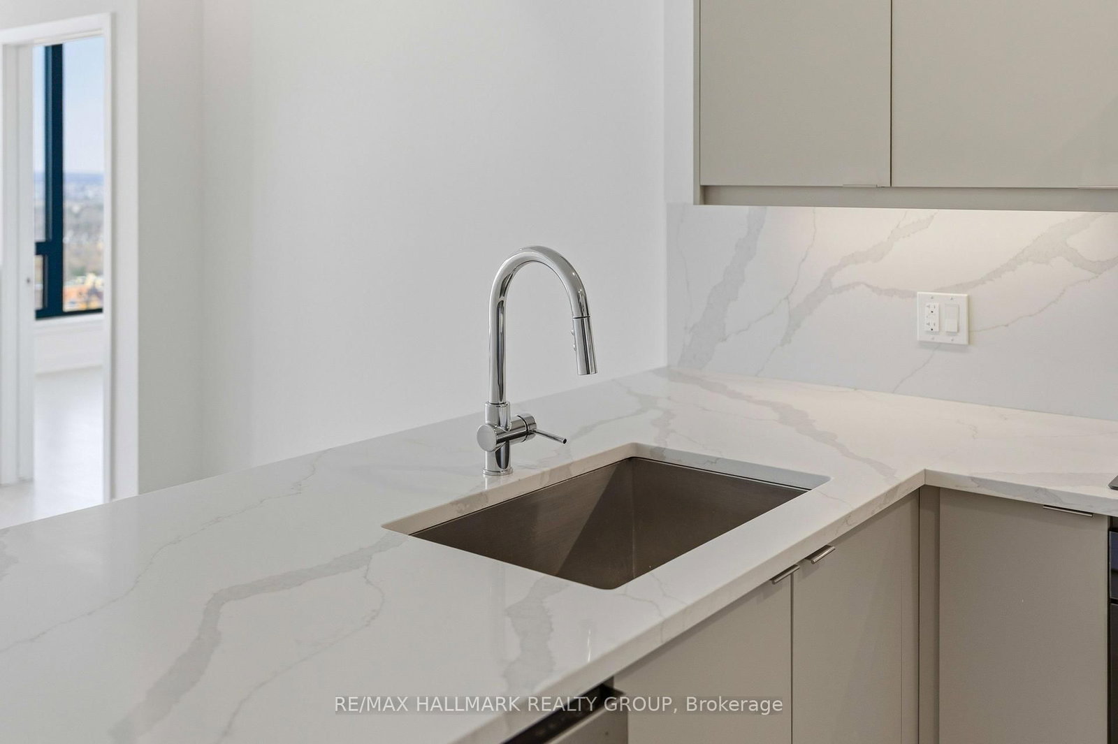 180 George Street, Unit 2604 - Photo 22