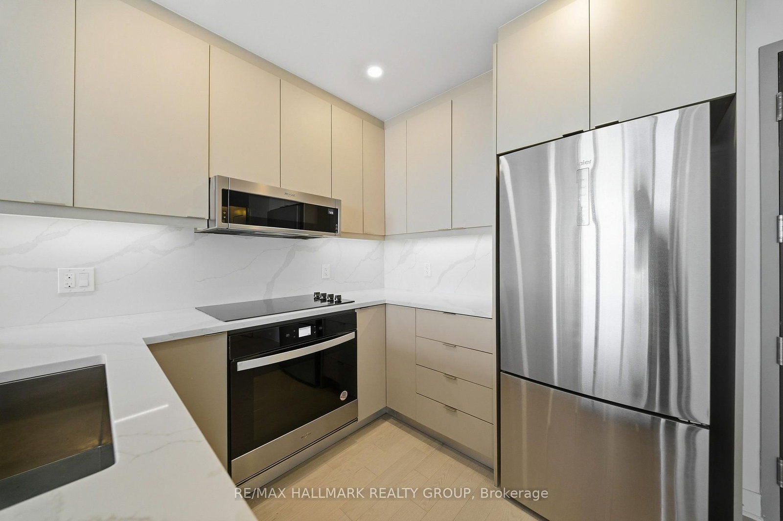 180 George Street, Unit 2604 - Photo 8