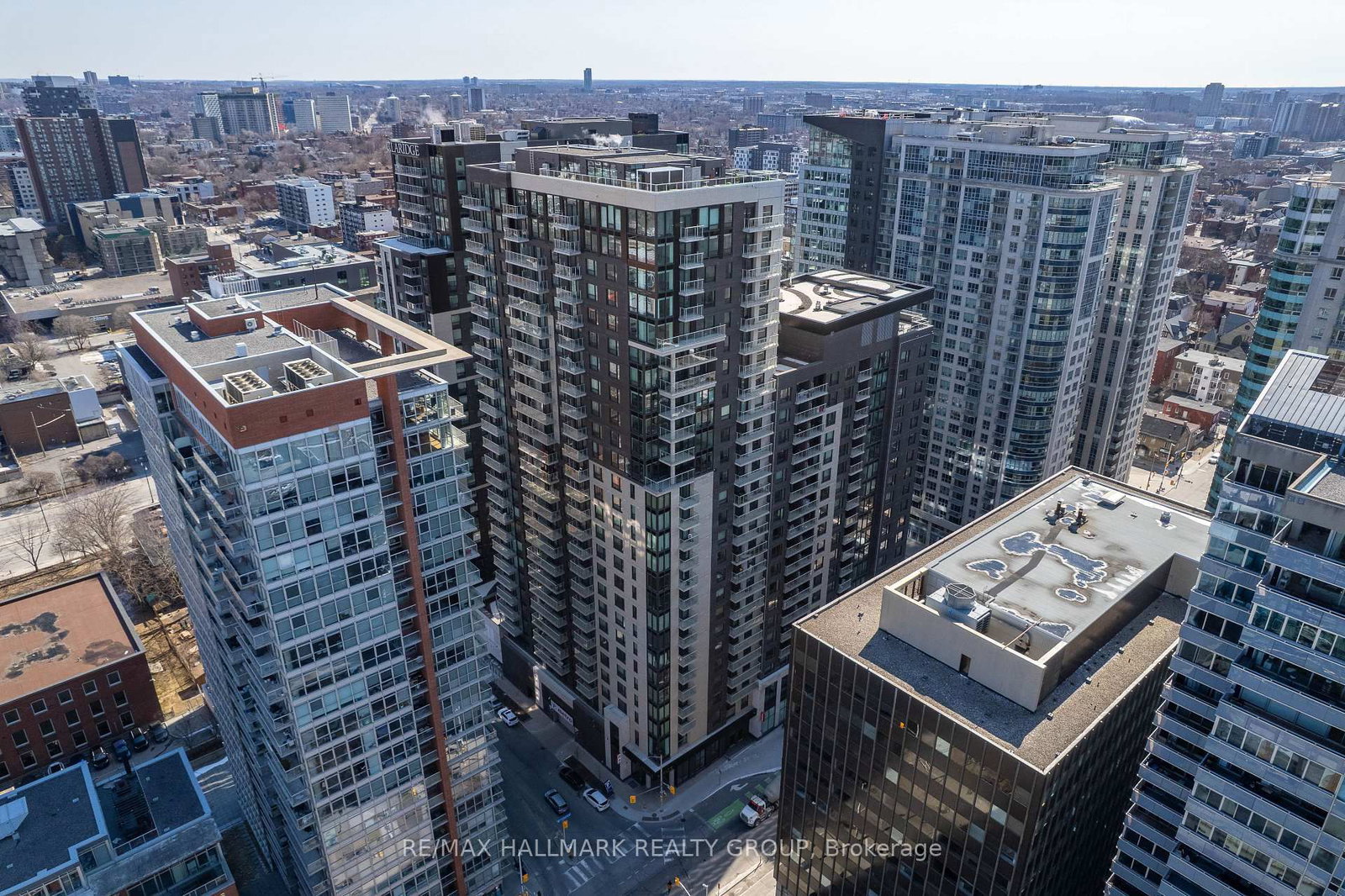 180 George Street, Unit 2001 - Photo 25