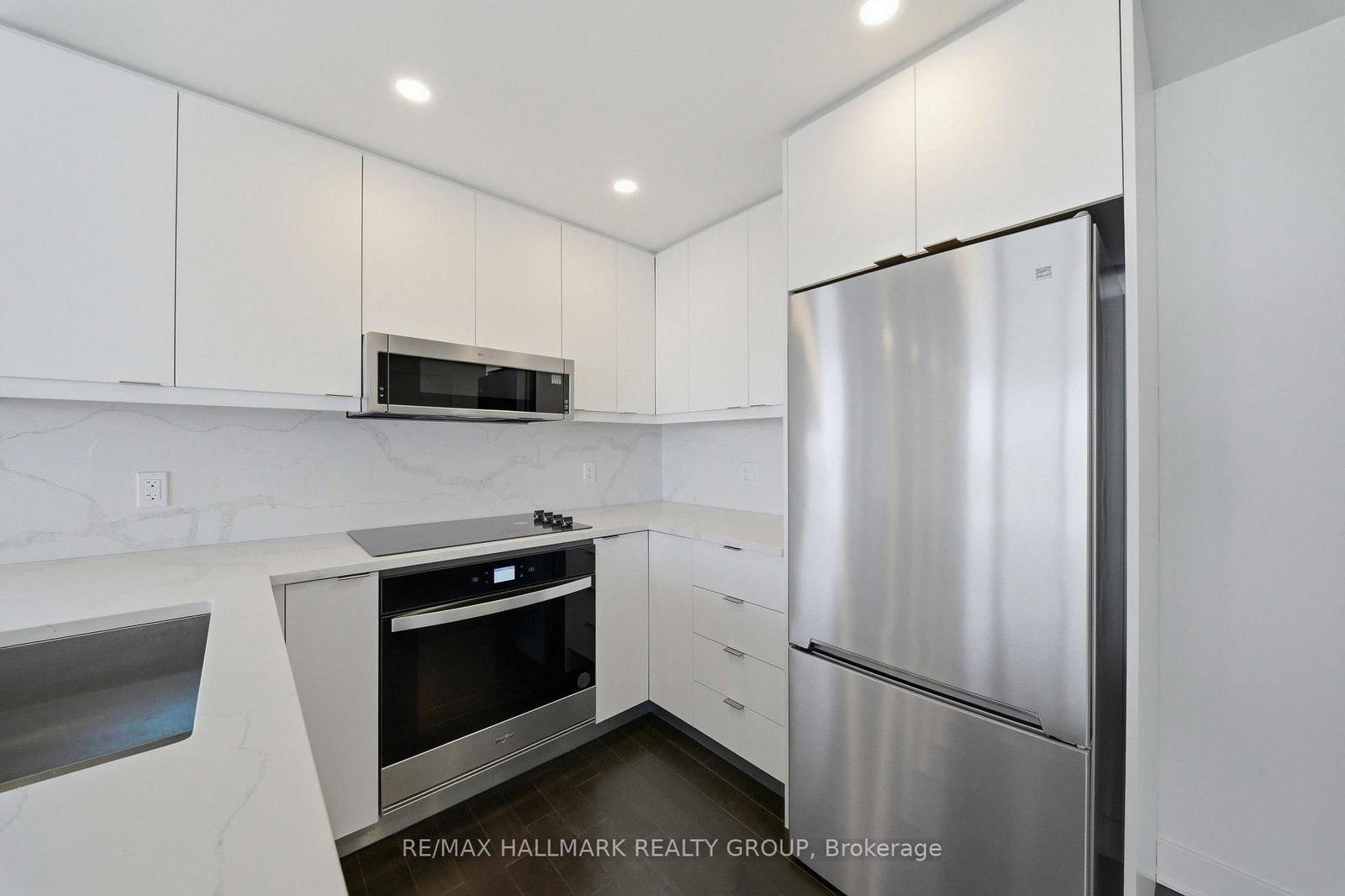 180 George Street, Unit 2406 - Photo 11