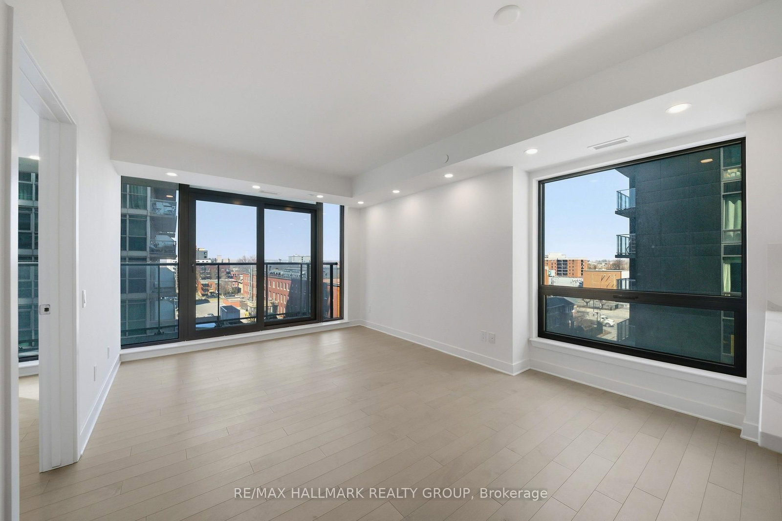 180 George Street, Unit 507 - Photo 11