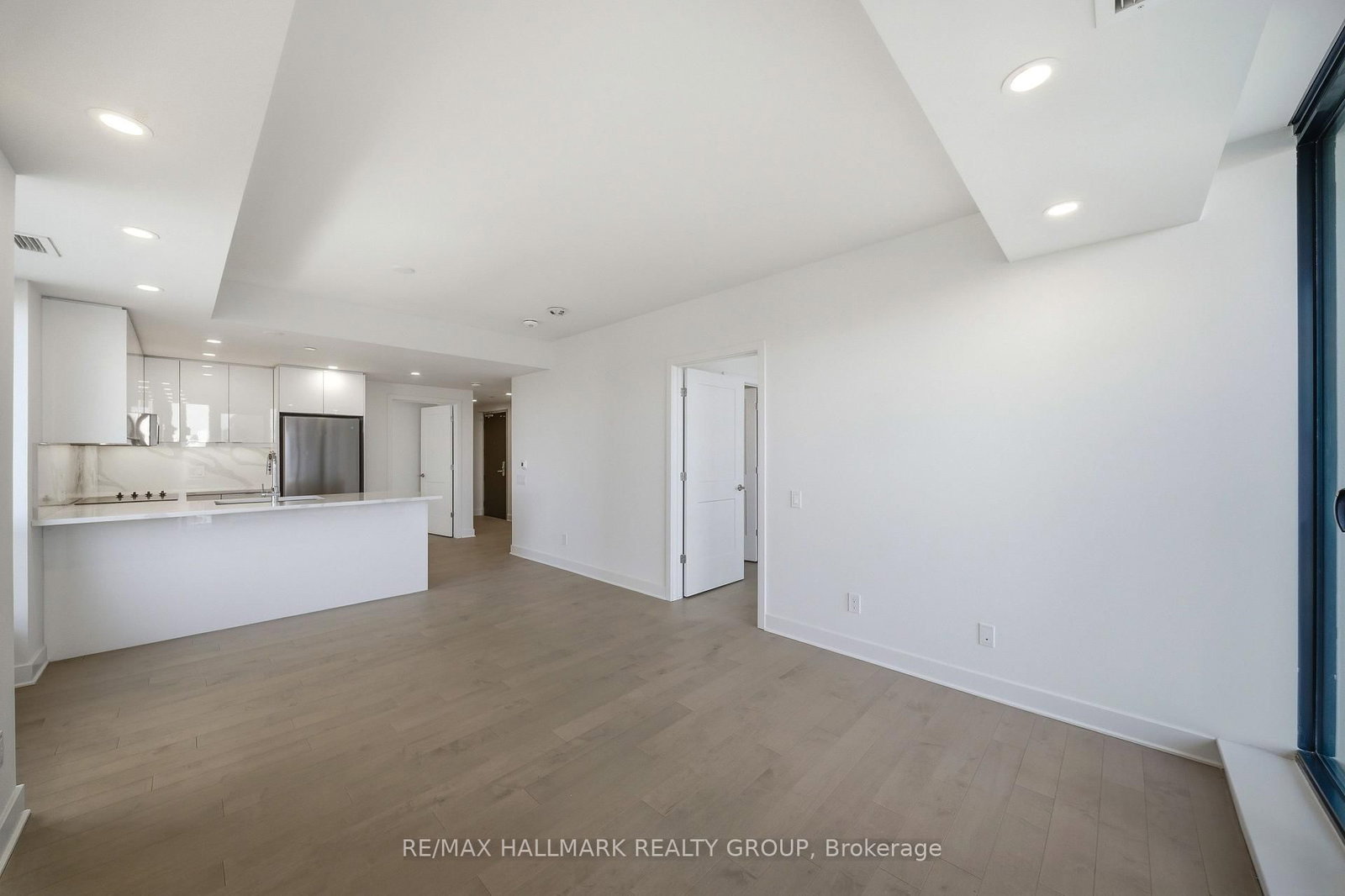 180 George Street, Unit 507 - Photo 12