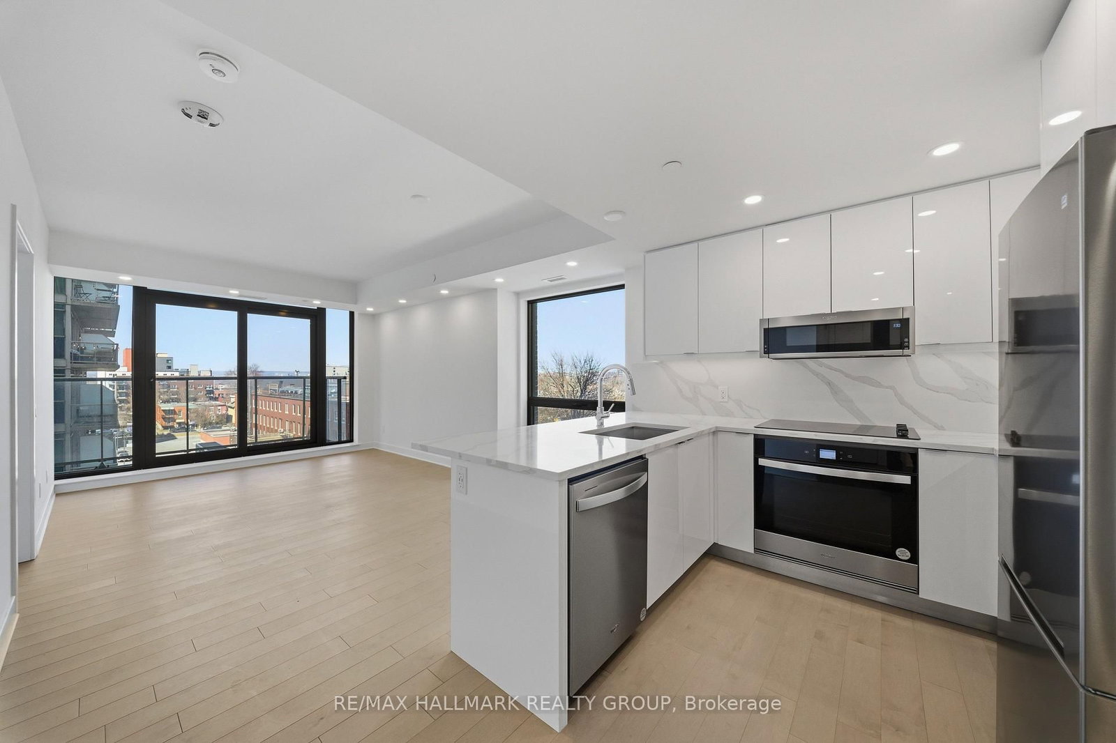 180 George Street, Unit 507 - Photo 3