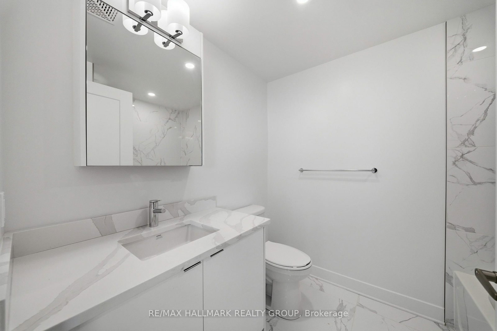 180 George Street, Unit 507 - Photo 5