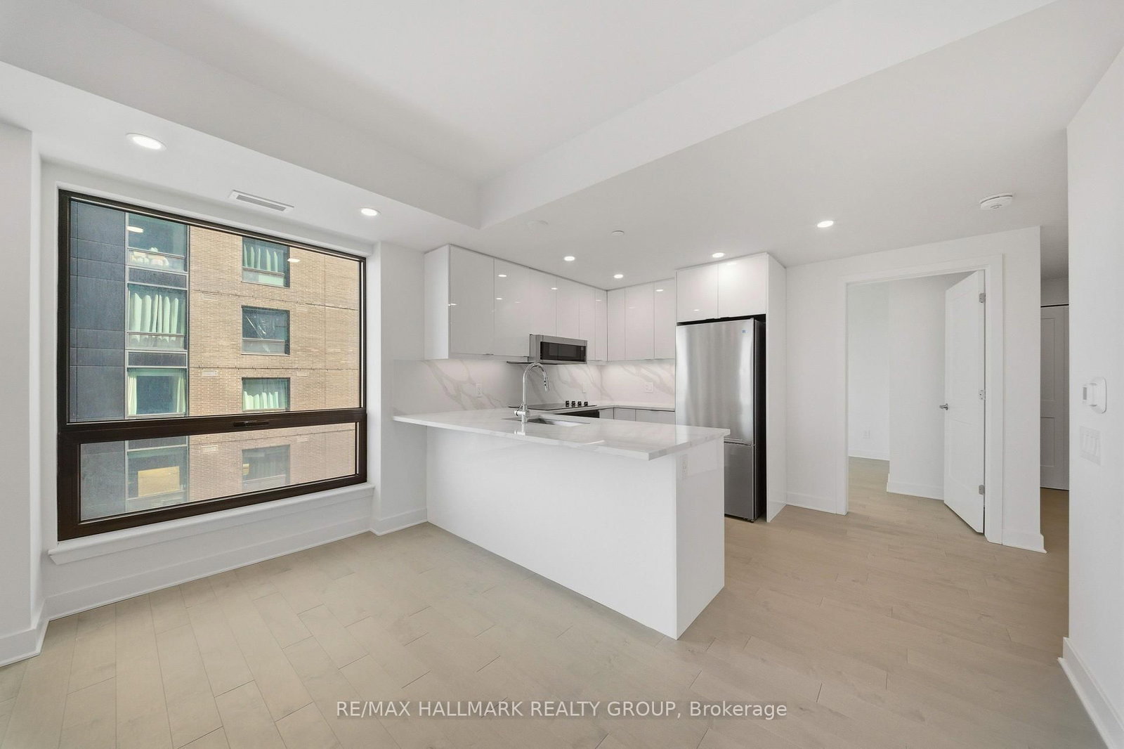 180 George Street, Unit 507 - Photo 7