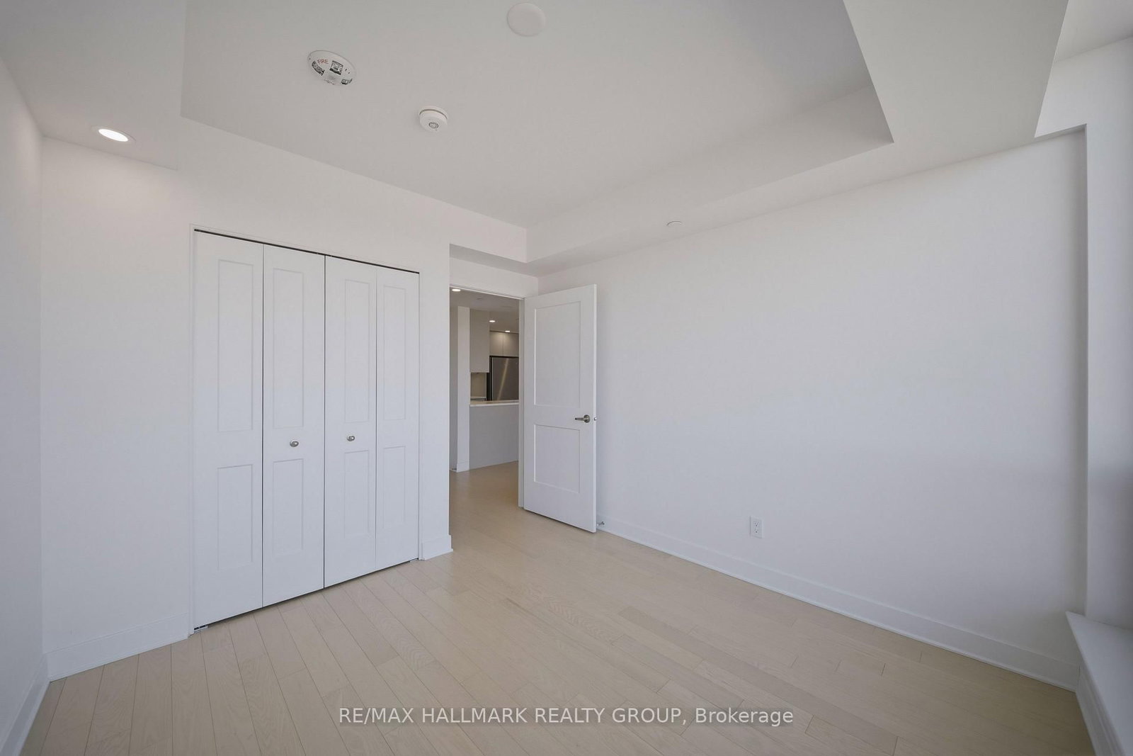180 George Street, Unit 2603 - Photo 20