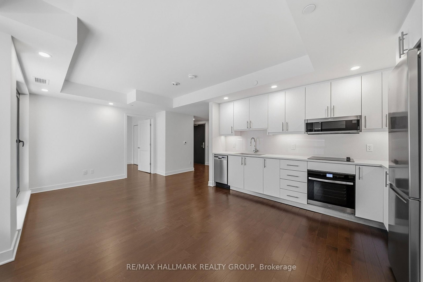 180 George Street, Unit 501 - Photo 12