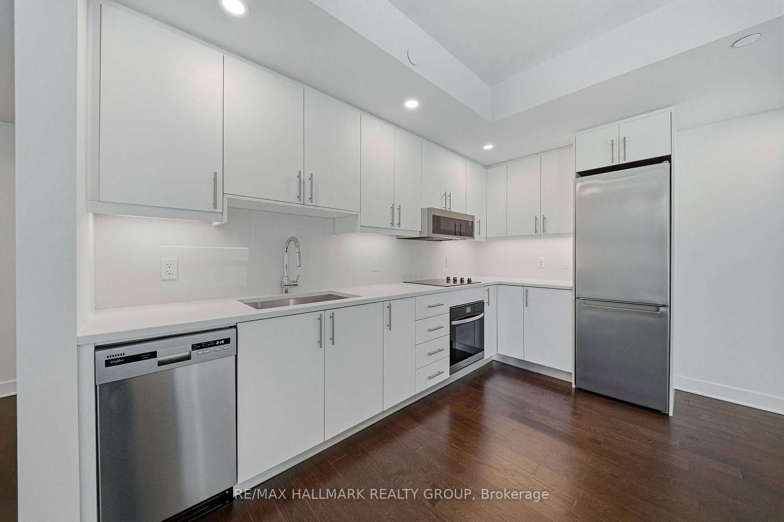 180 George Street, Unit 501 - Photo 9