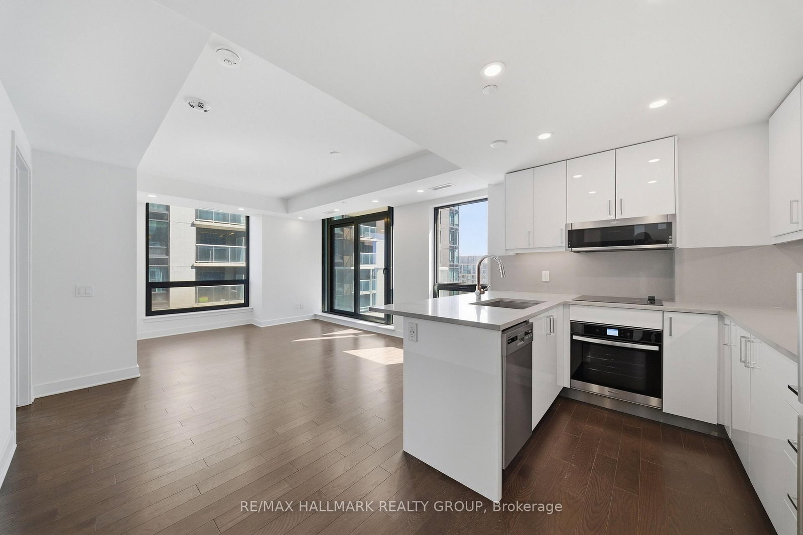 180 George Street, Unit 1408 - Photo 3