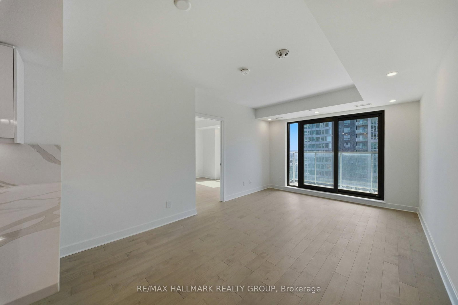 180 George Street, Unit 2008 - Photo 7