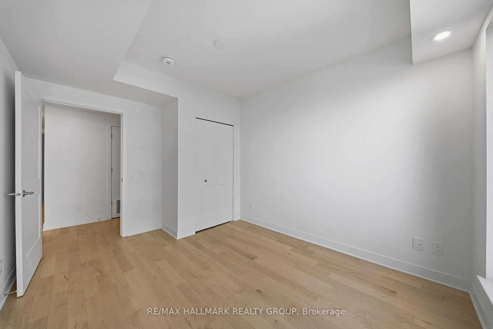 180 George Street, Unit 1703 - Photo 15
