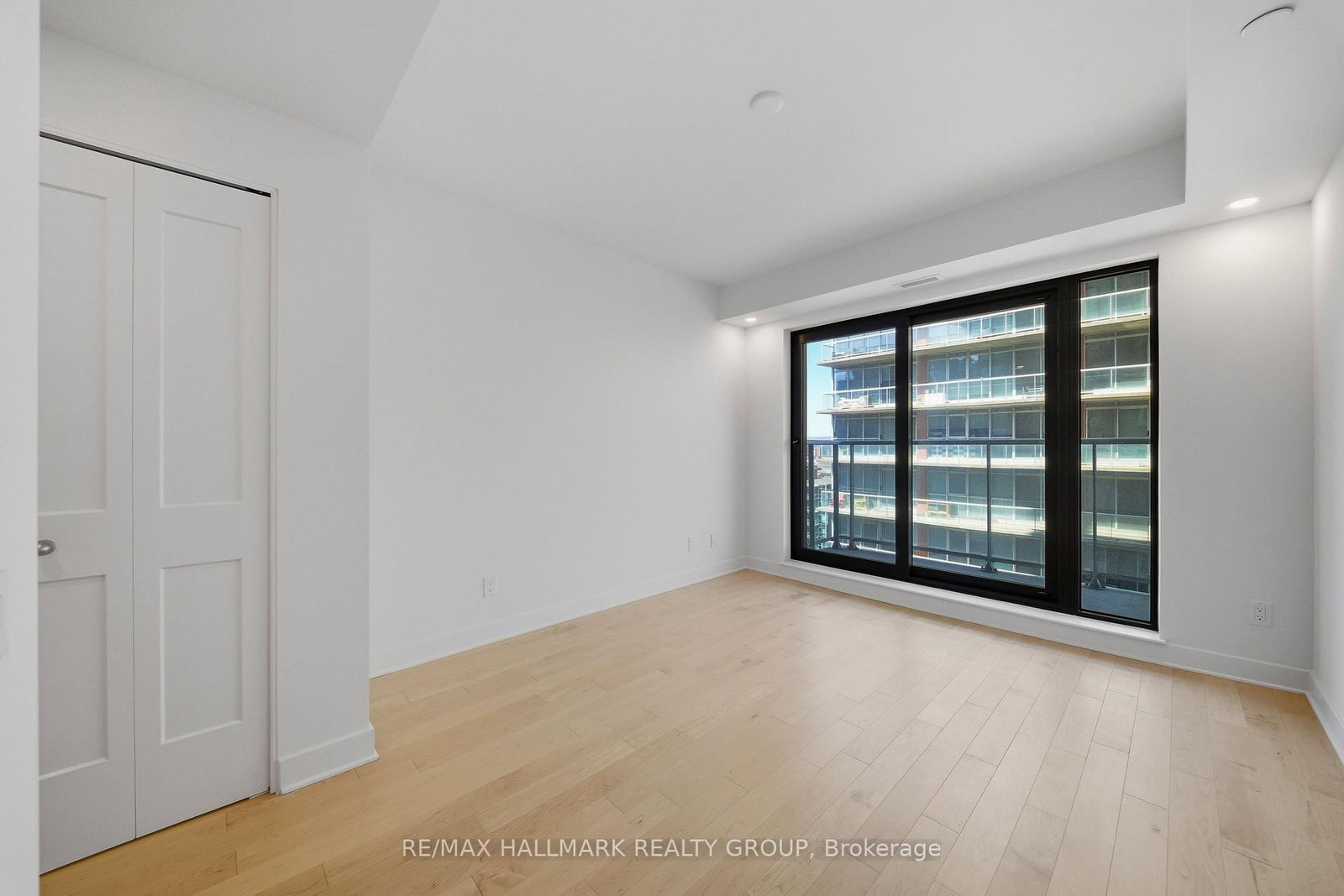 180 George Street, Unit 1703 - Photo 16