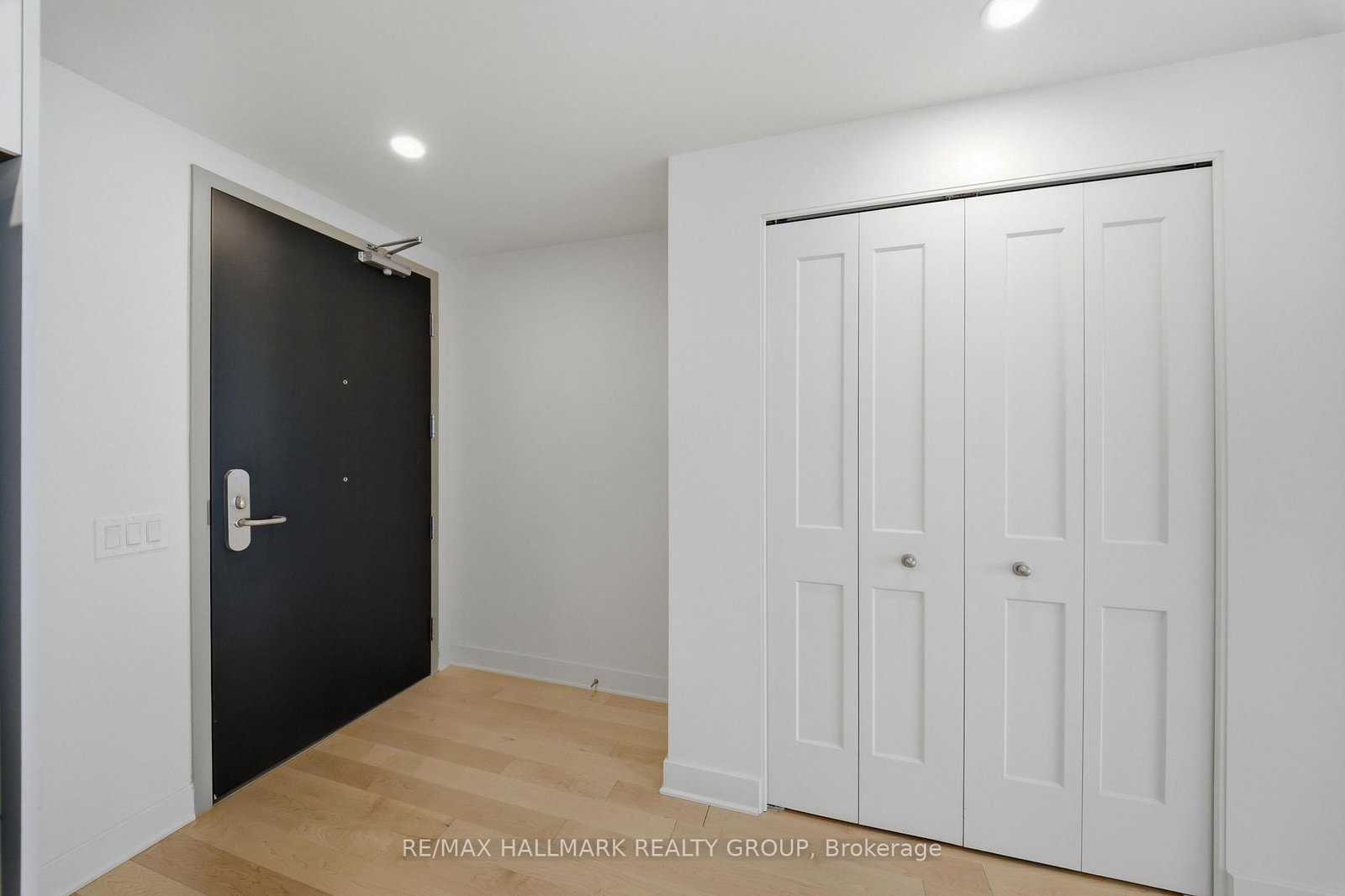 180 George Street, Unit 1703 - Photo 4