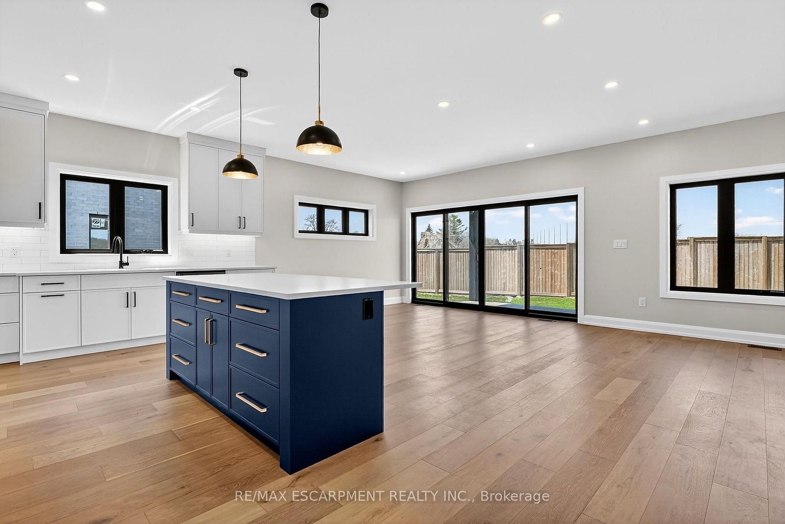 6192 Curlin Crescent • Niagara Falls, ON photo 16