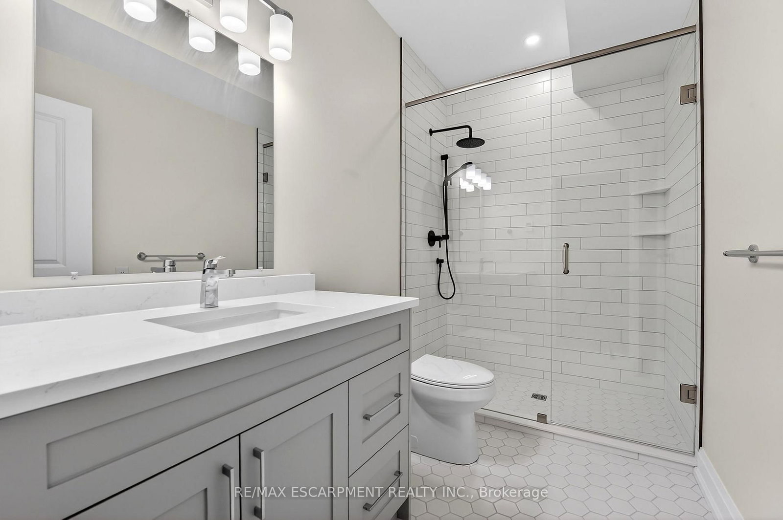 6192 Curlin Crescent • Niagara Falls, ON photo 42
