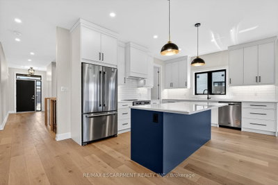 6192 Curlin Crescent • Niagara Falls, ON photo 9