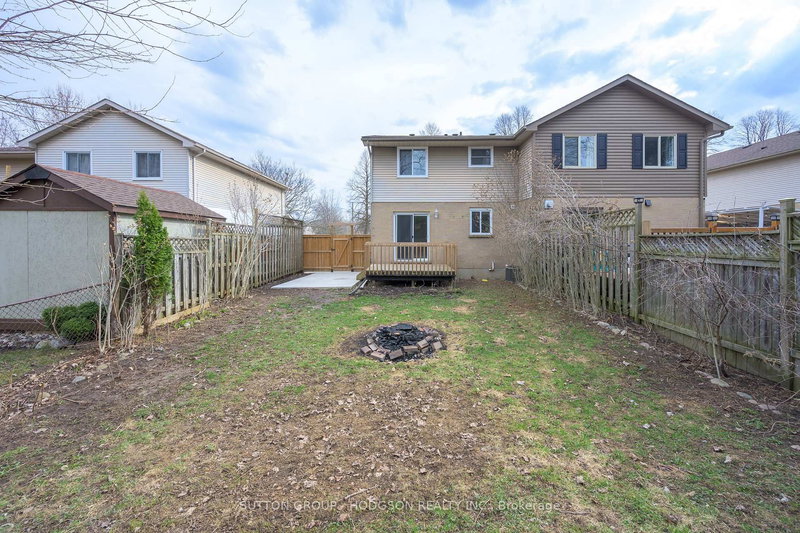 121 Kimberley Ave, London South, N5Z 4Z2 | Image 2