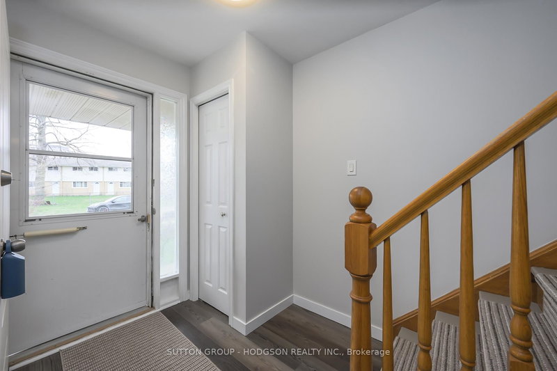 121 Kimberley Ave, London South, N5Z 4Z2 | Image 3